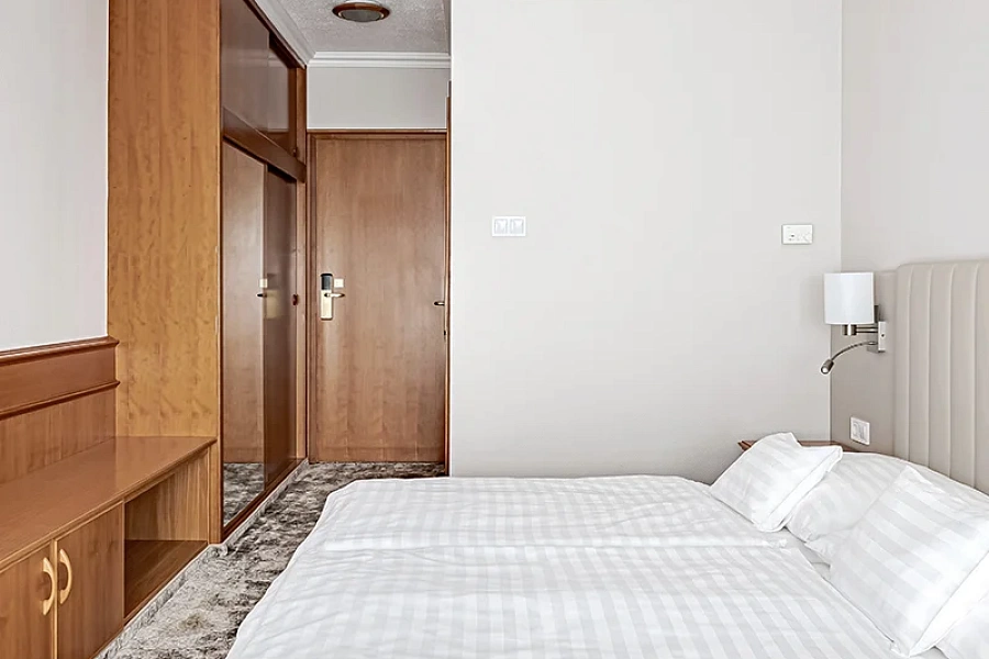 Standard plus room